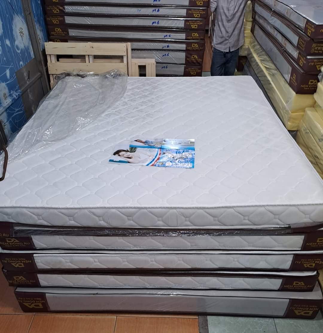 Nệm Cao Su Tổng Hợp Đông Âu 120cm x 200cm x 10cm